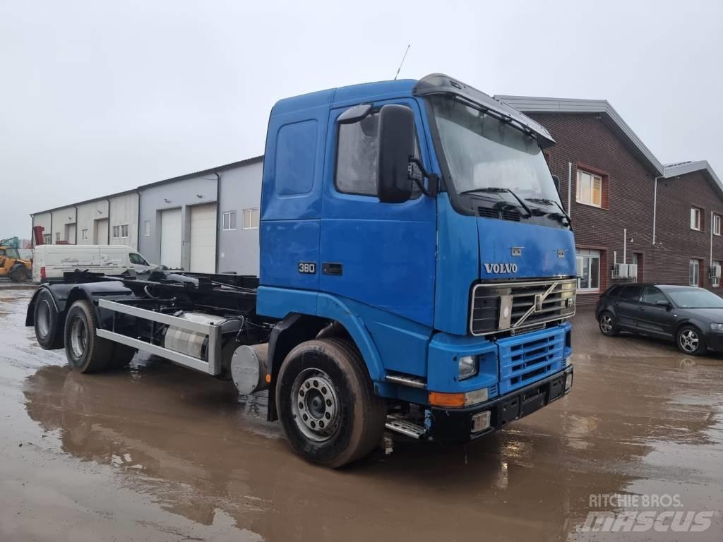 Volvo FH 12 Камиони с кран с кука