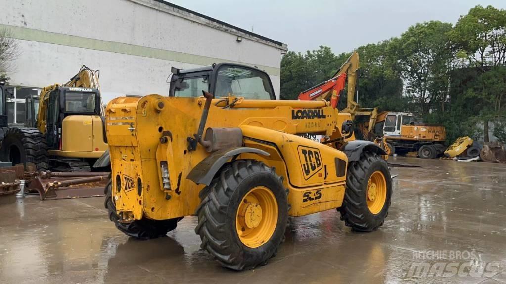 JCB 535 Телескопични товарачи