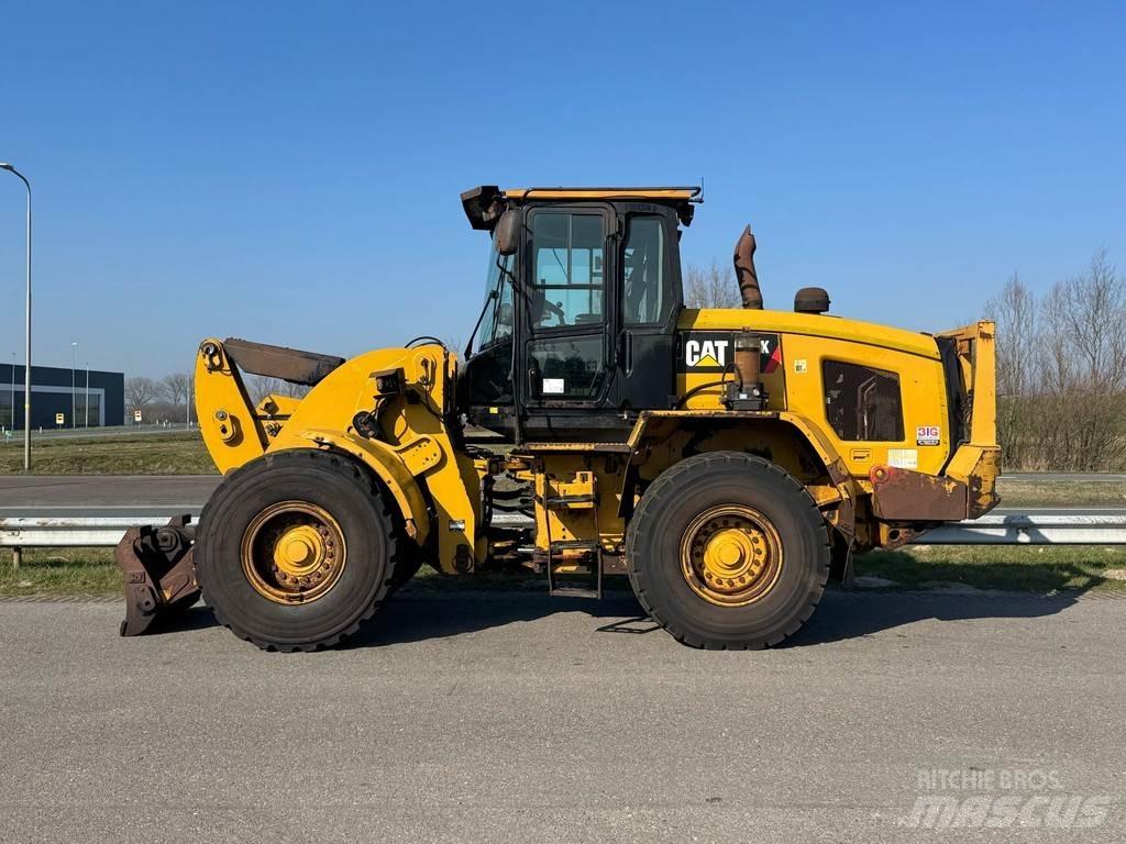 CAT 938K Колесни товарачи