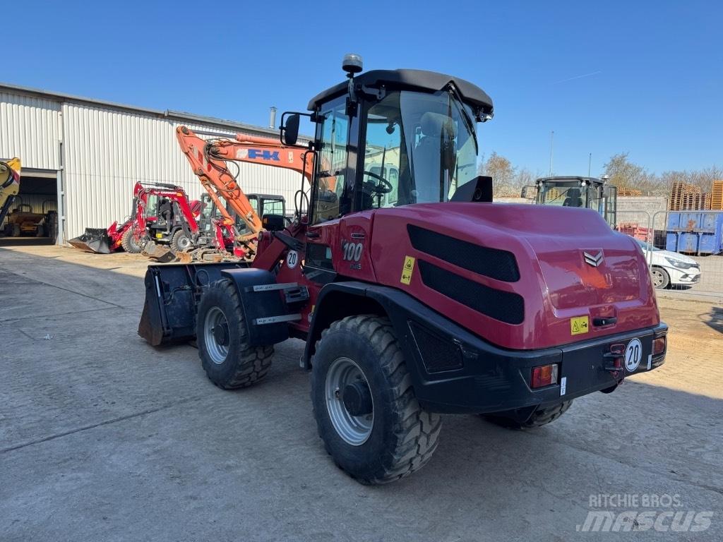 Yanmar V100 (00757) Колесни товарачи