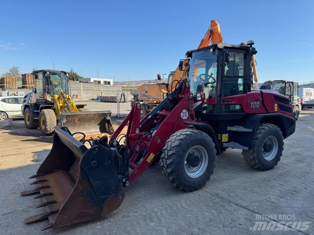 Yanmar V100 (00757) Колесни товарачи
