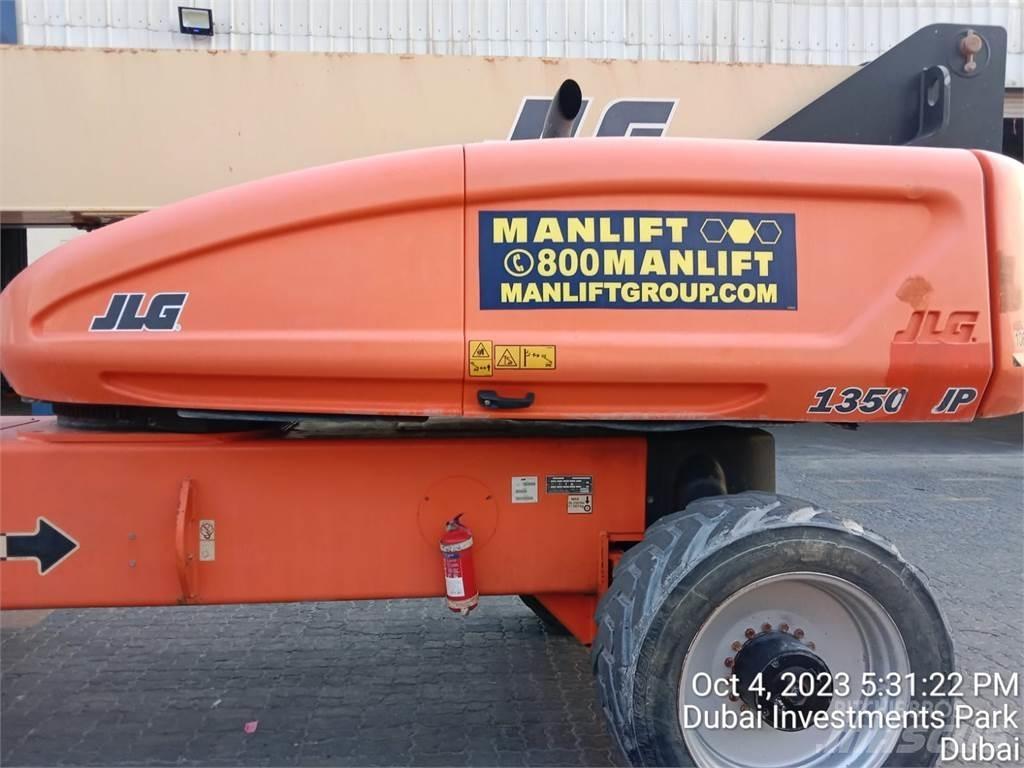 JLG 1350SJP Телескопични повдигачи
