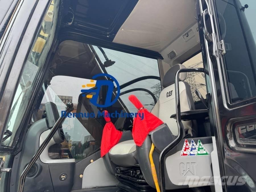 CAT 320D2 Верижен екскаватор