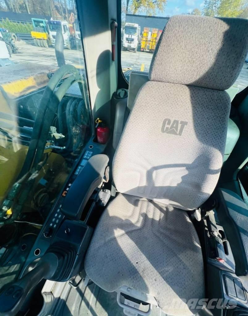 CAT M313D Колесни екскаватори