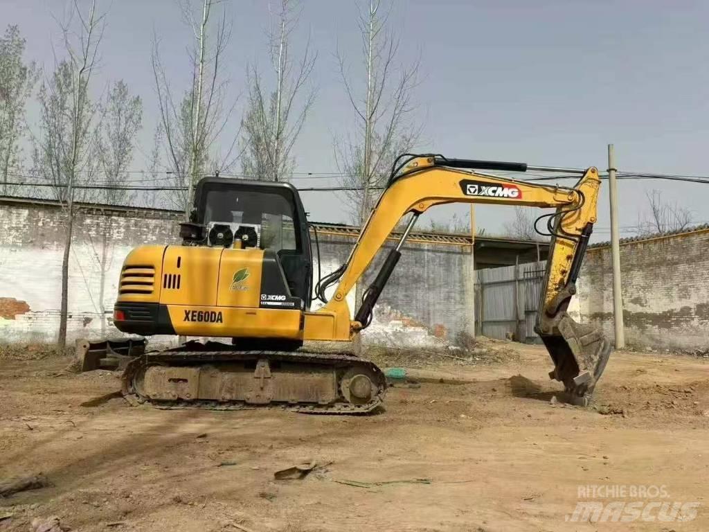 XCMG XE 60 DA Верижен екскаватор