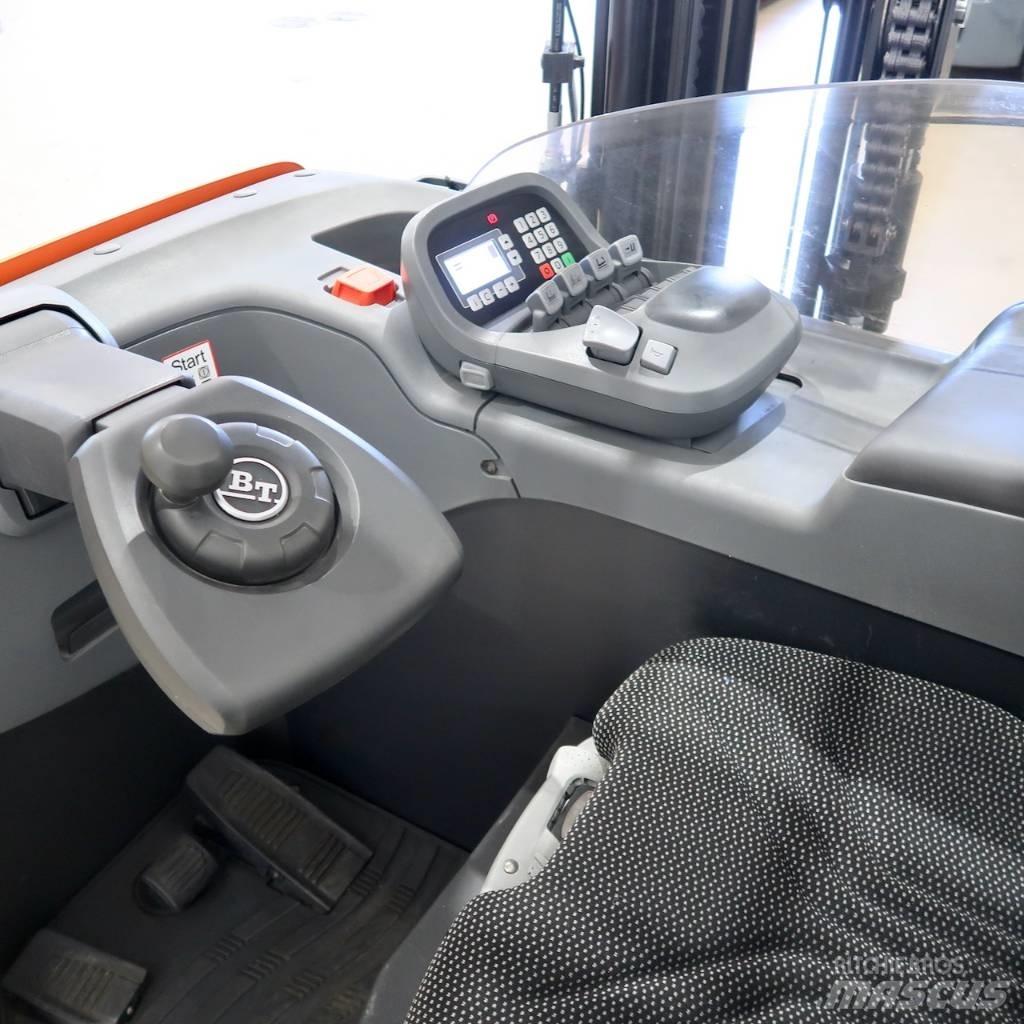 Toyota RRE140B Ретрак/ Високоповдигач с изместване на вилката напред