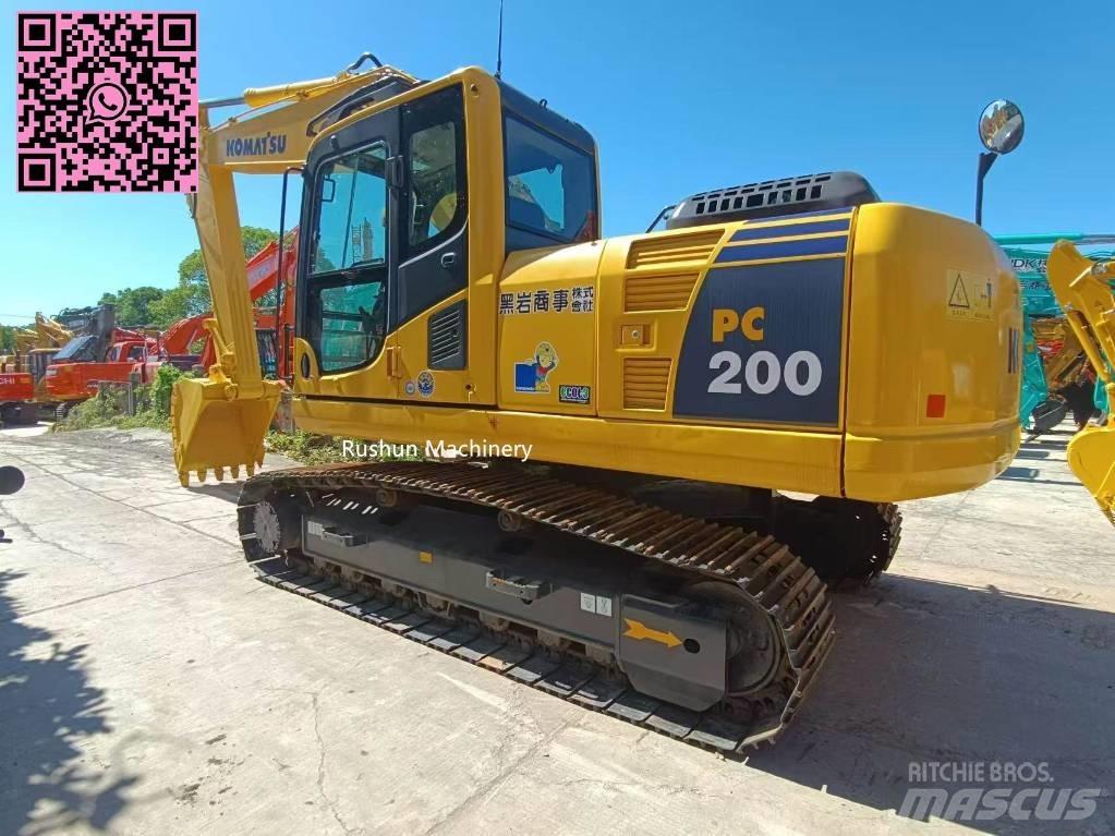 Komatsu PC 200 Средни екскаватори 7т - 12т