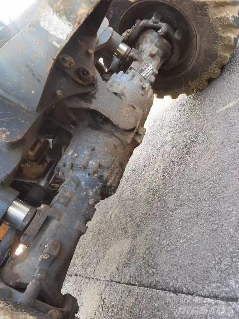 Doosan DX60W Колесни екскаватори