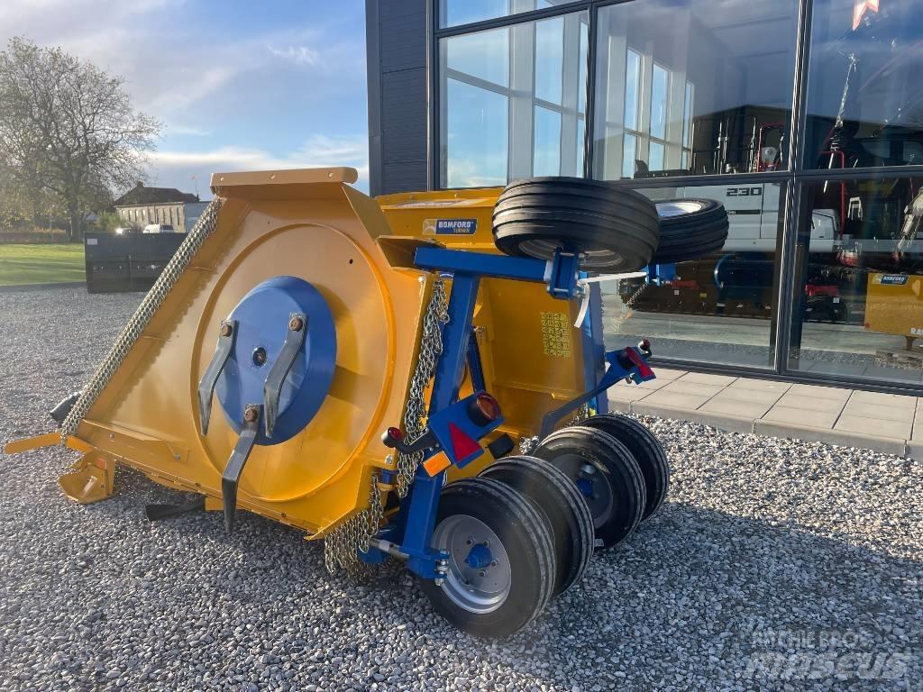 Bomford TriWing 4600 Косачки