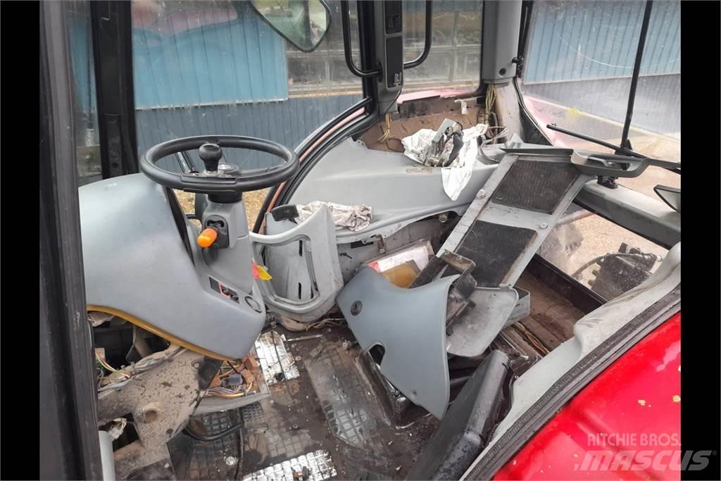 Valtra T202 Трактори
