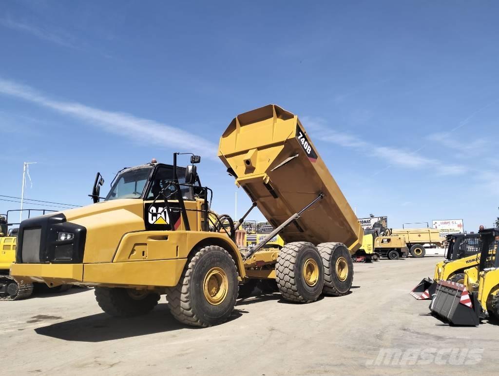CAT 740 B Дъмпери/моторни превозни средства
