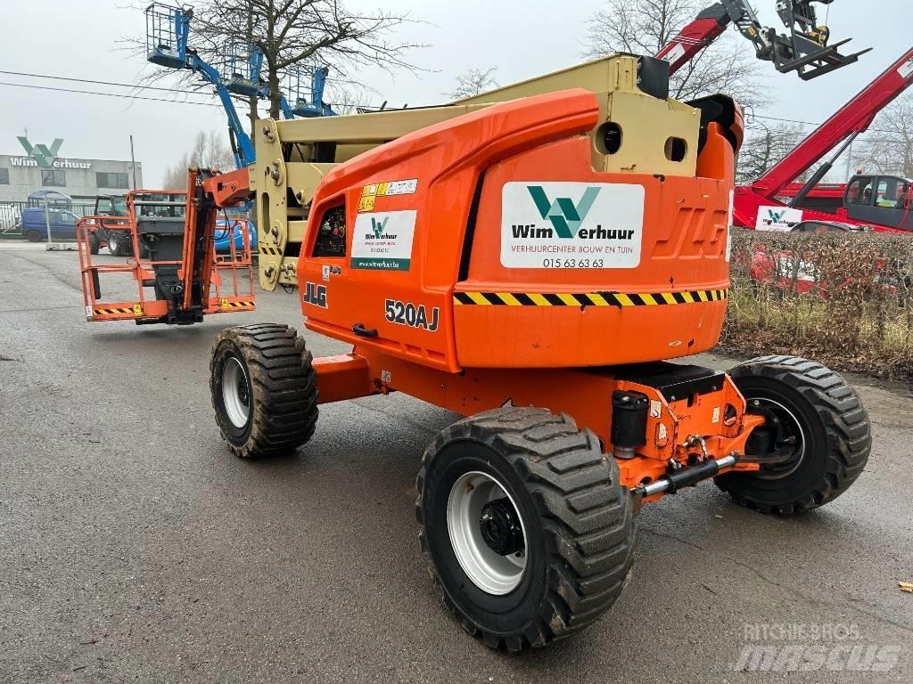 JLG 520 AJ Съчленени стрелови подемници