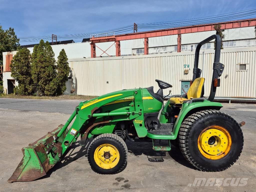 John Deere 3520 Компактни трактори