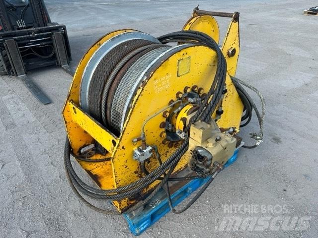 Bauer used winch Аксесоари и резервни части за пробивни машини