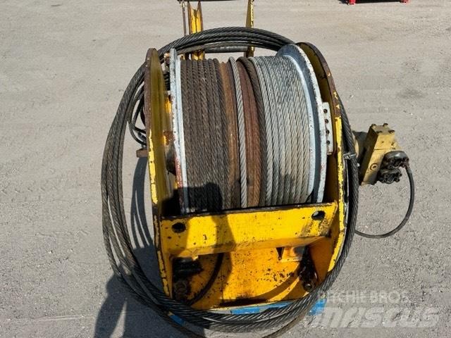 Bauer used winch Аксесоари и резервни части за пробивни машини