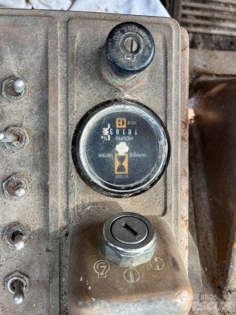 CAT 826 G Машини за опаковане на отпадъци