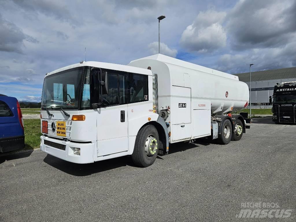 Mercedes-Benz Econic Цистерна