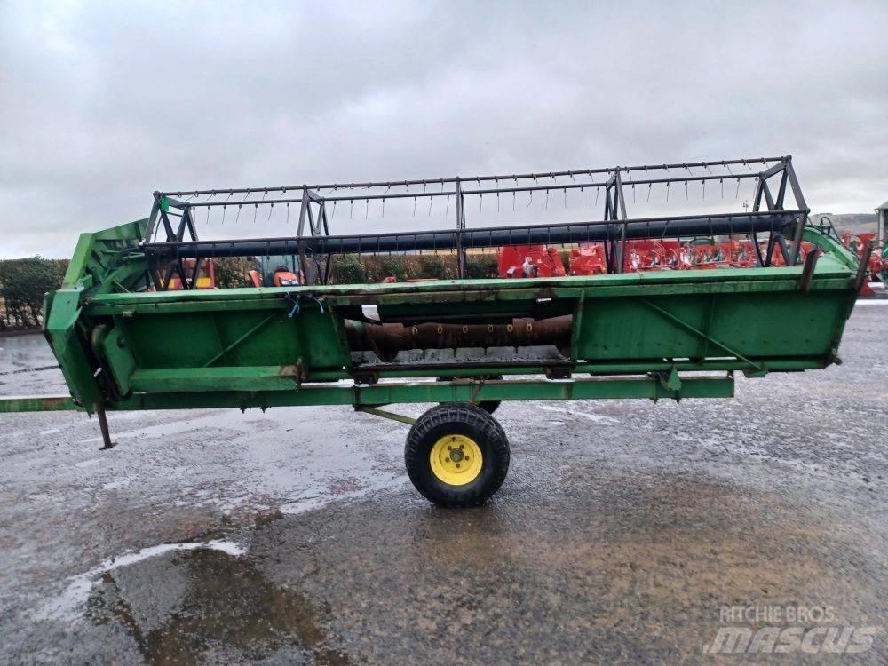 John Deere 1000 Култиватори