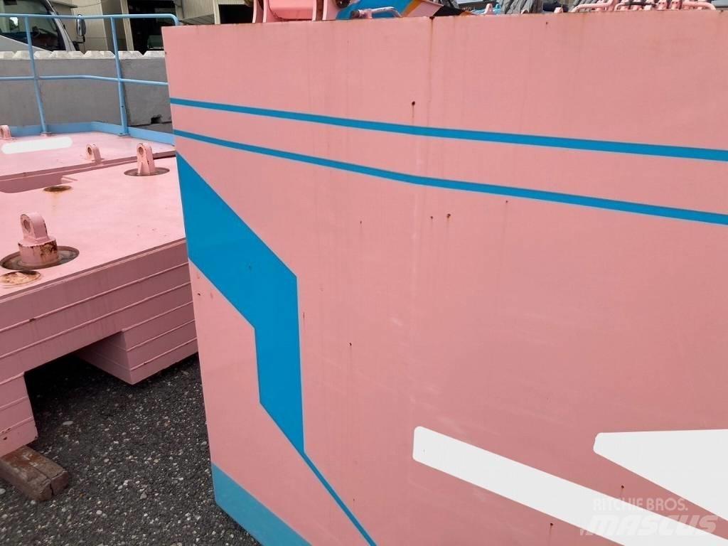 Kobelco SK2200D Всъдеходни кранове