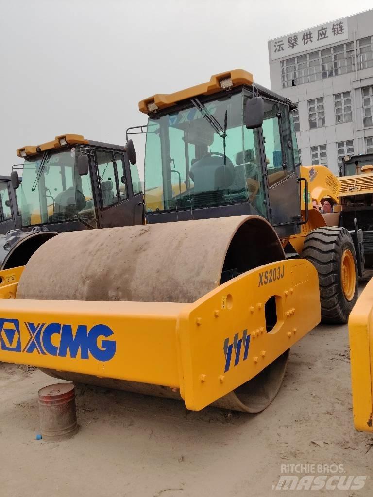 XCMG XS 203 J Еднобарабанни ролки
