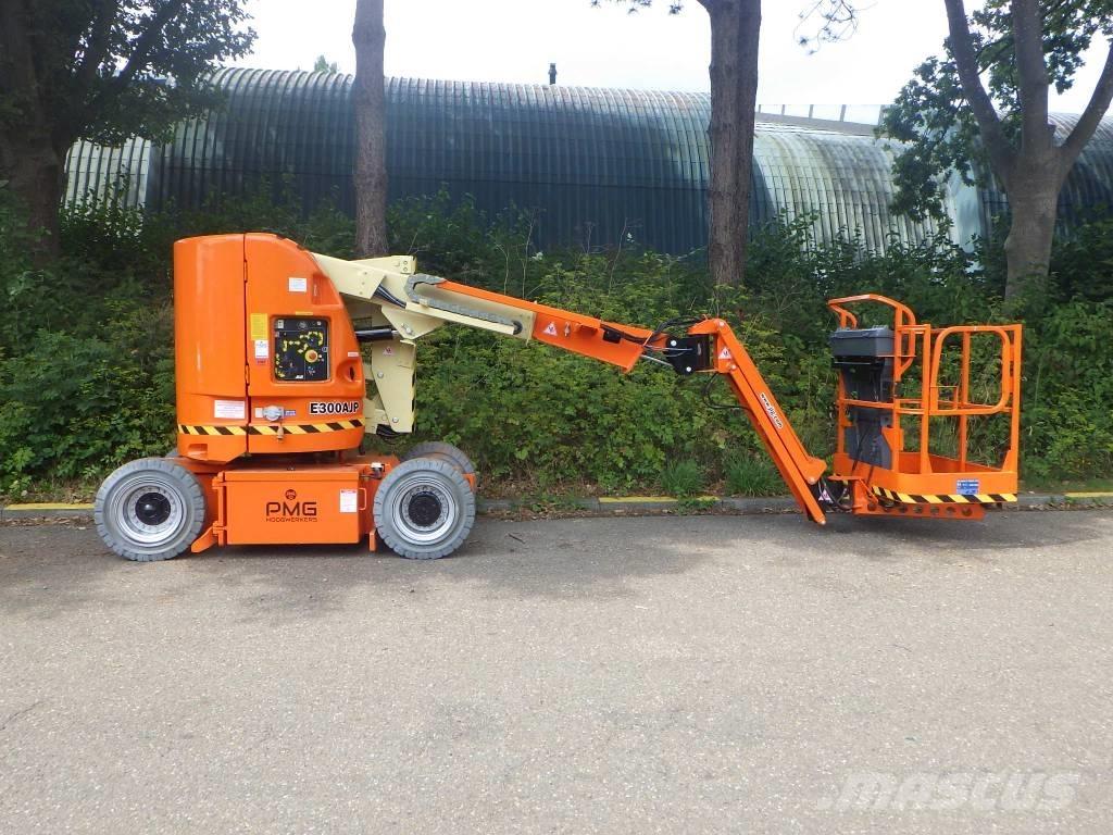 JLG E300AJP Съчленени стрелови подемници