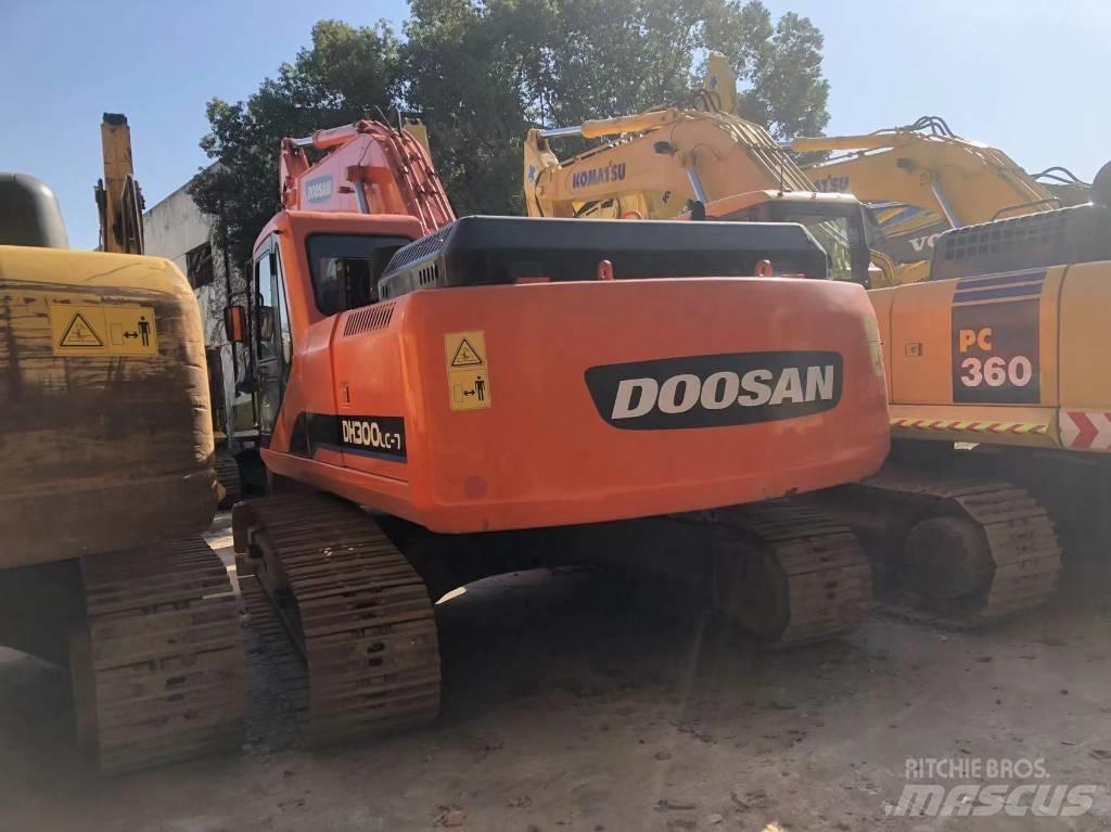 Doosan 225 LC Верижен екскаватор