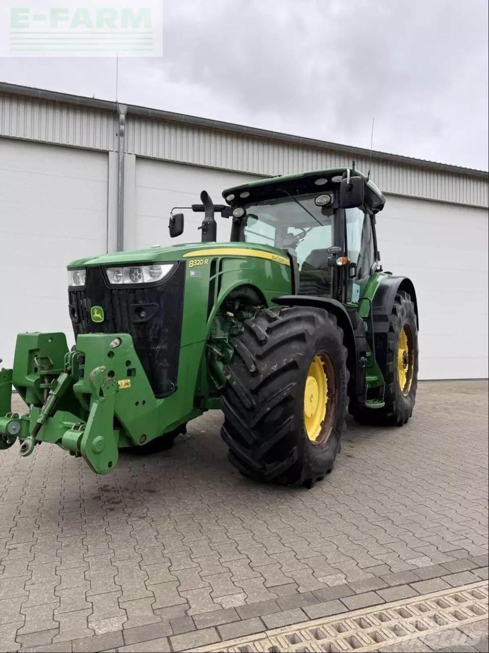 John Deere 8320 r Трактори