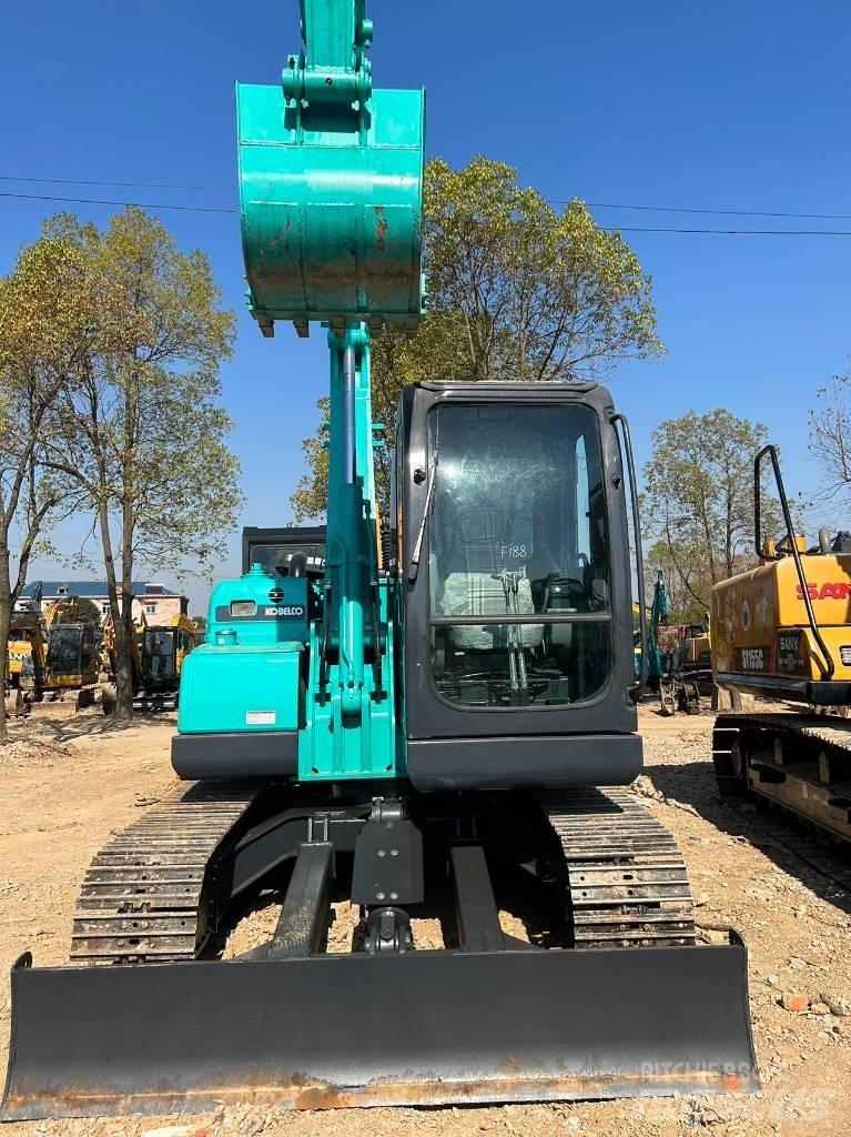 Kobelco SK 75 Мини екскаватори < 7 т