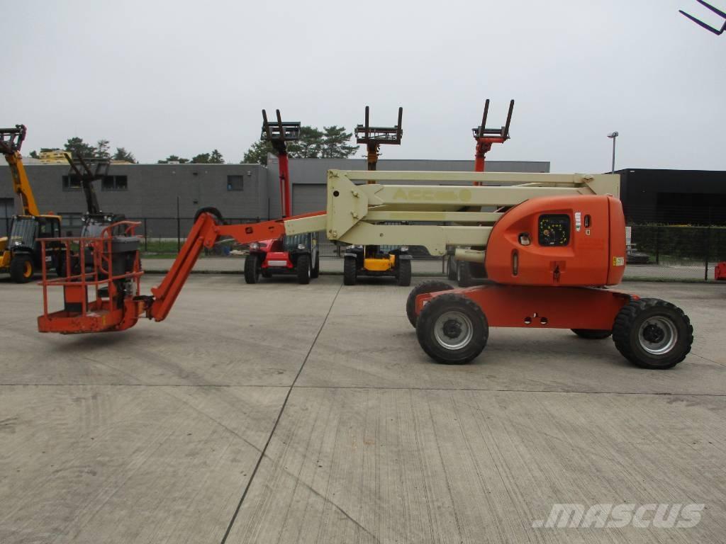 JLG 510 AJ  (557) Компактни самоходни стрелови подемници
