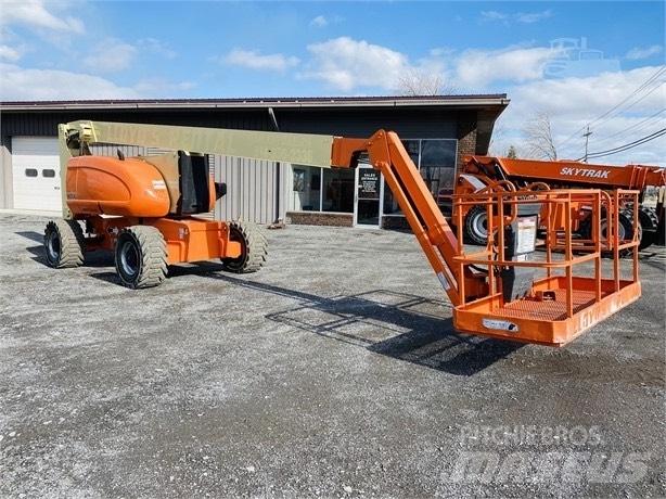 JLG 800 AJ Съчленени стрелови подемници