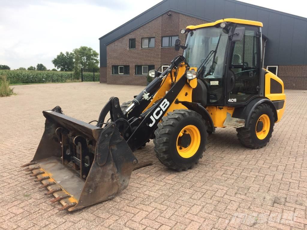 JCB 406 Колесни товарачи