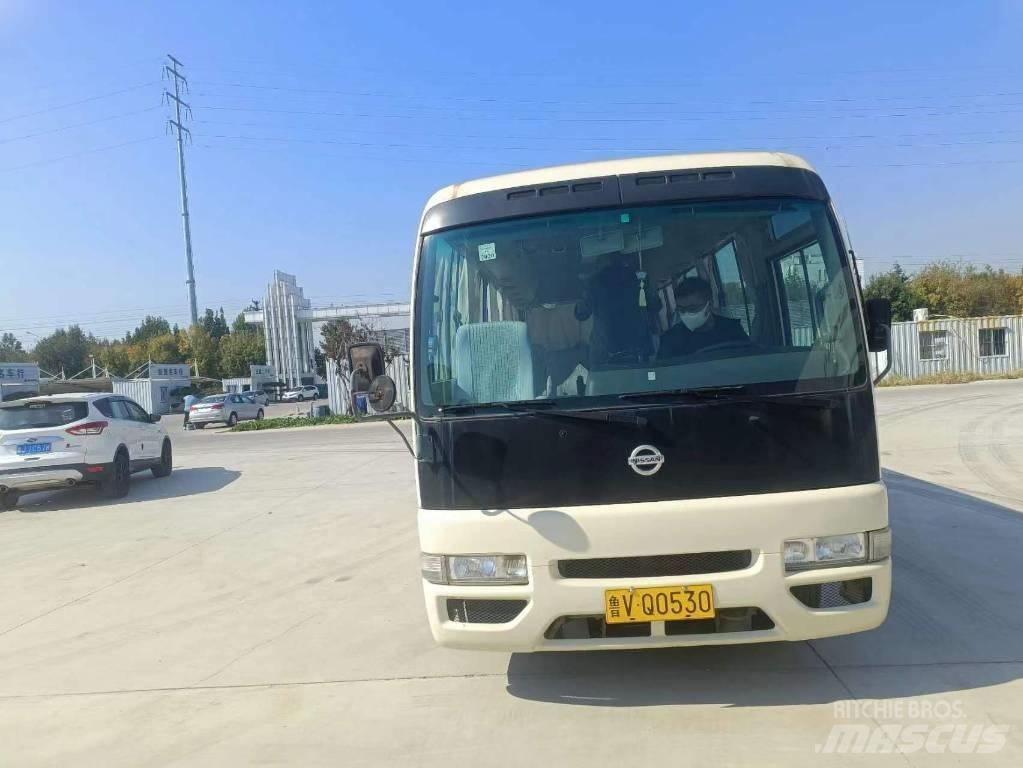Nissan Civilian Междуградски автобуси