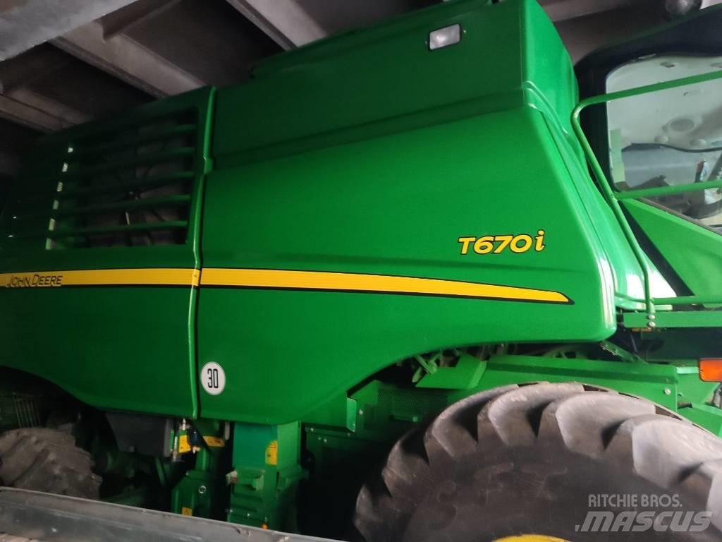 John Deere T 670 i Комбайни