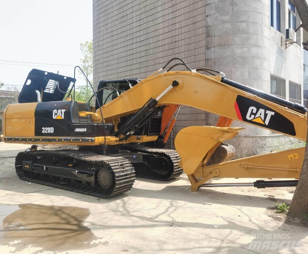 CAT 320 D Верижен екскаватор