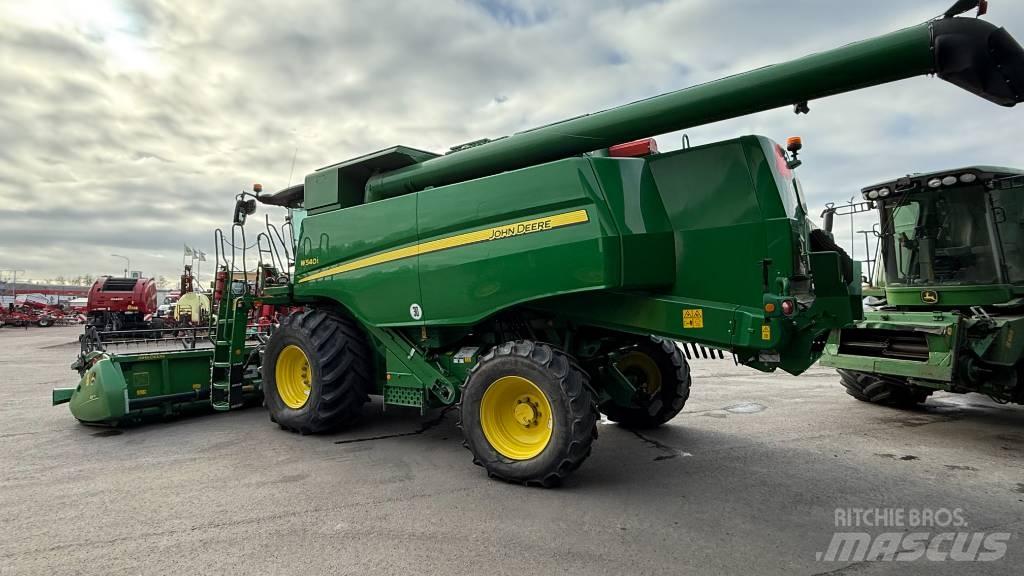 John Deere W 540 Комбайни