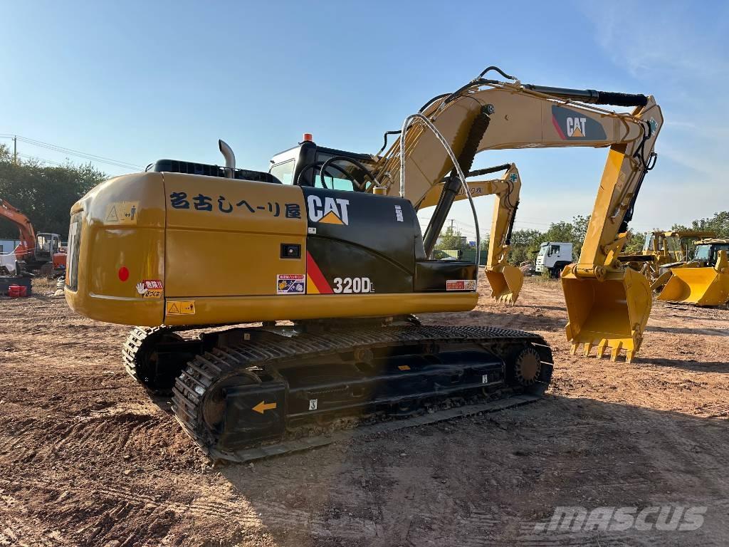 CAT 320 D L Верижен екскаватор