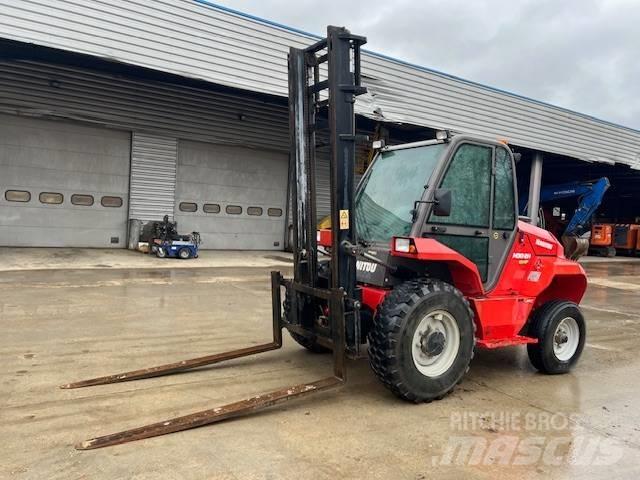 Manitou M 30.2 Камиони за херавни местности