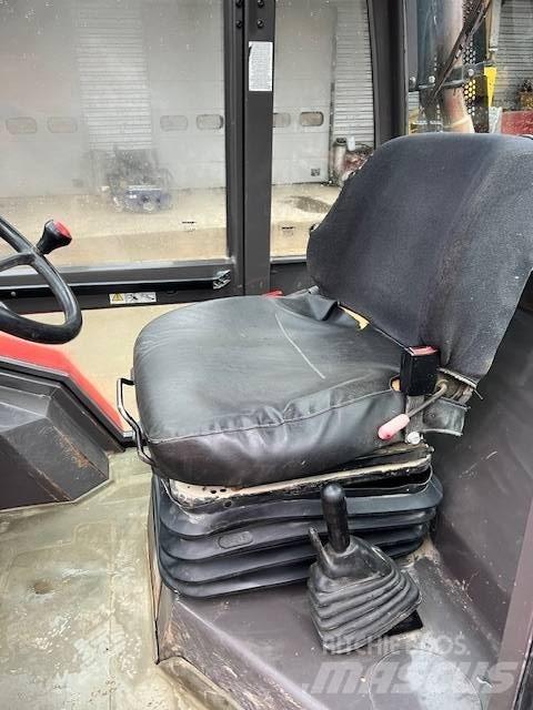 Manitou M 30.2 Камиони за херавни местности