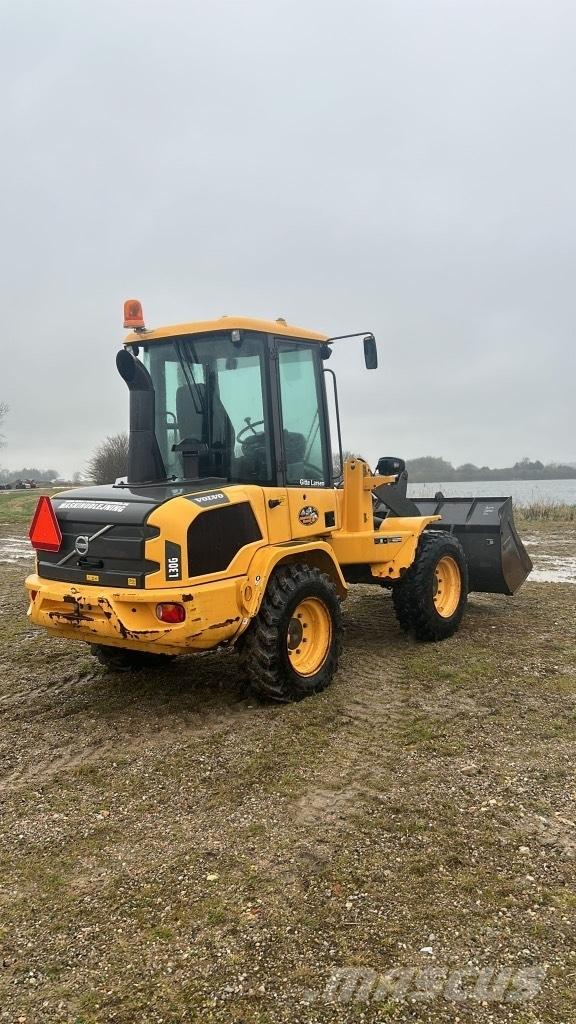 Volvo L 30 G Колесни товарачи
