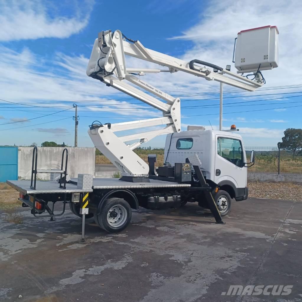 Nissan CABSTAR 35.11 Моторизирани платформи с талига