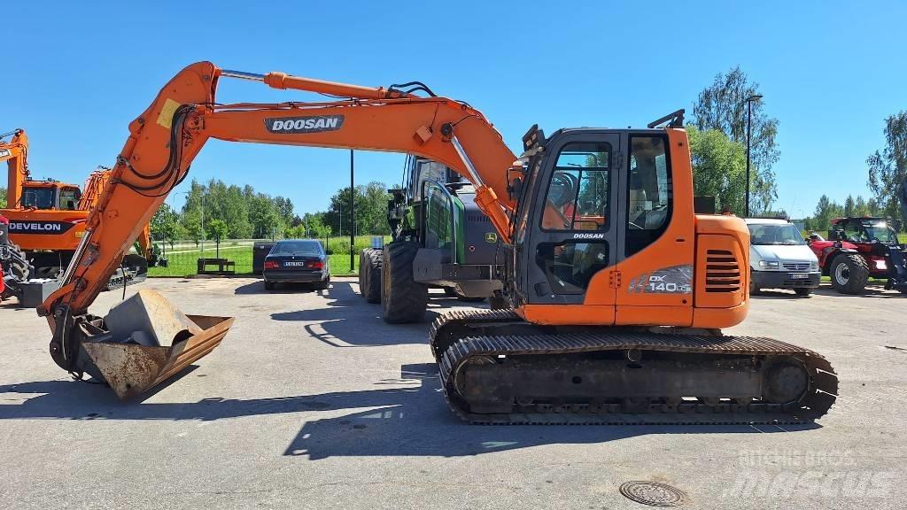 Doosan DX 140 LCR Верижен екскаватор