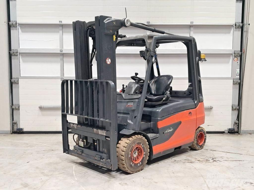Linde E30L-01 Електрически вилични кари-повдигачи