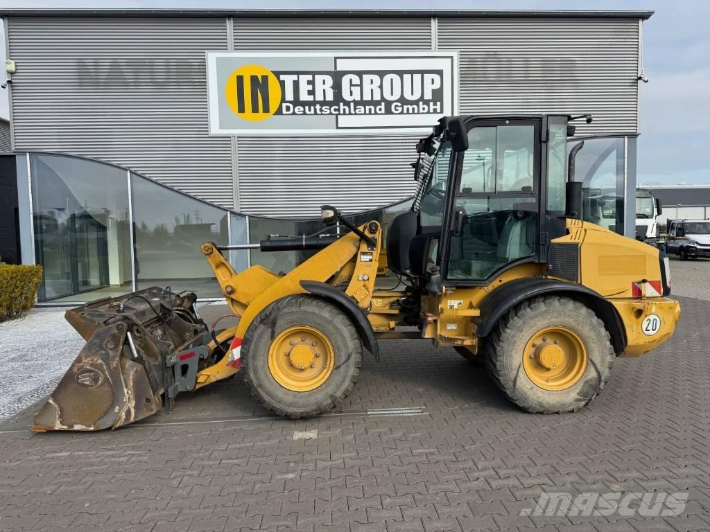 CAT 908 H Колесни товарачи