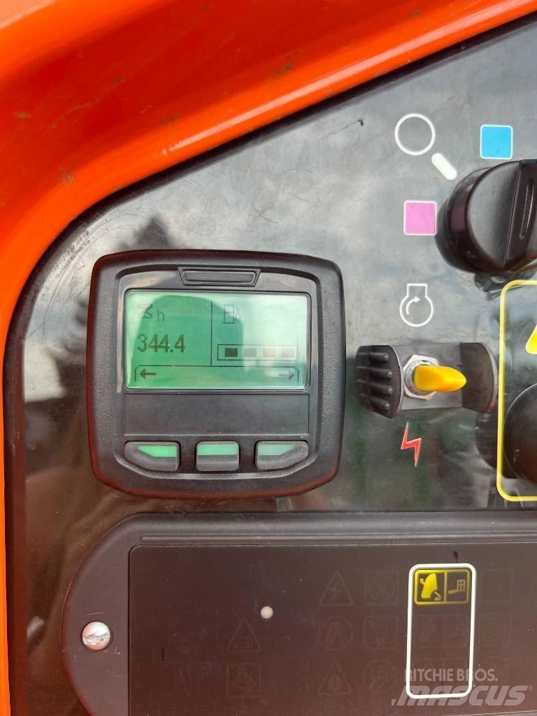 JLG 460 SJ Телескопични повдигачи
