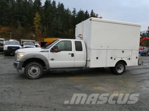 Ford F 550 Общински/универсални превозни средства
