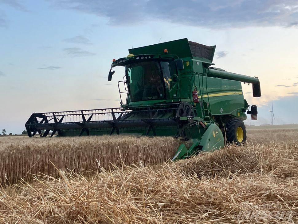 John Deere T 670 i Комбайни