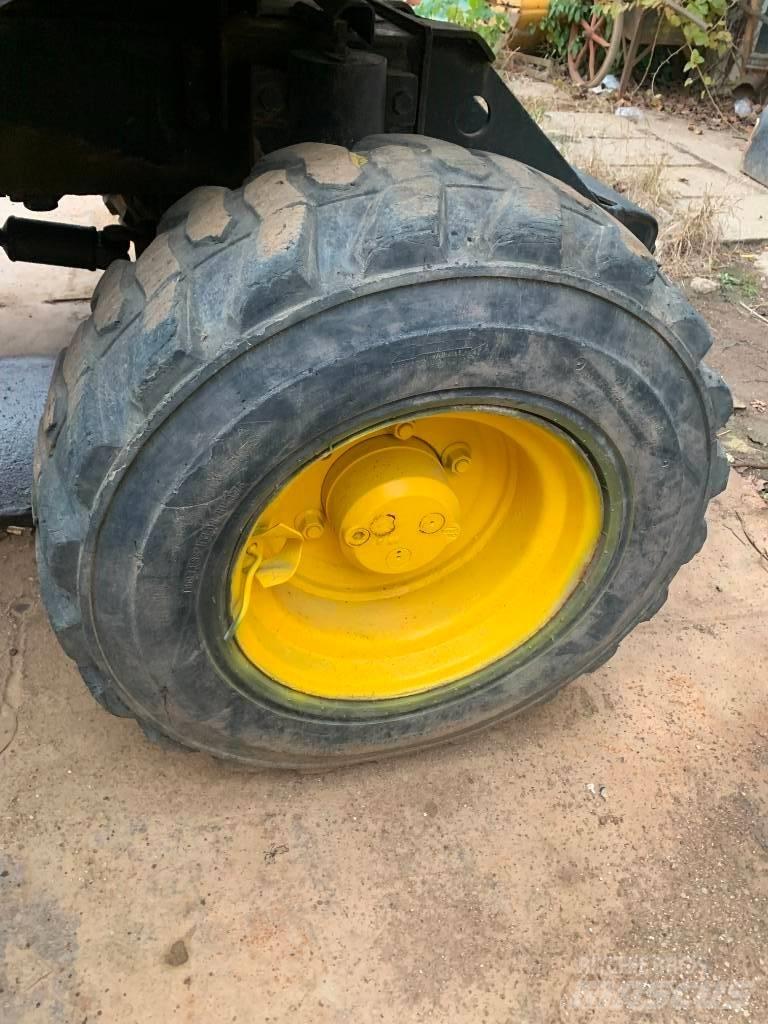 Hyundai Robex 60 W-7 Колесни екскаватори