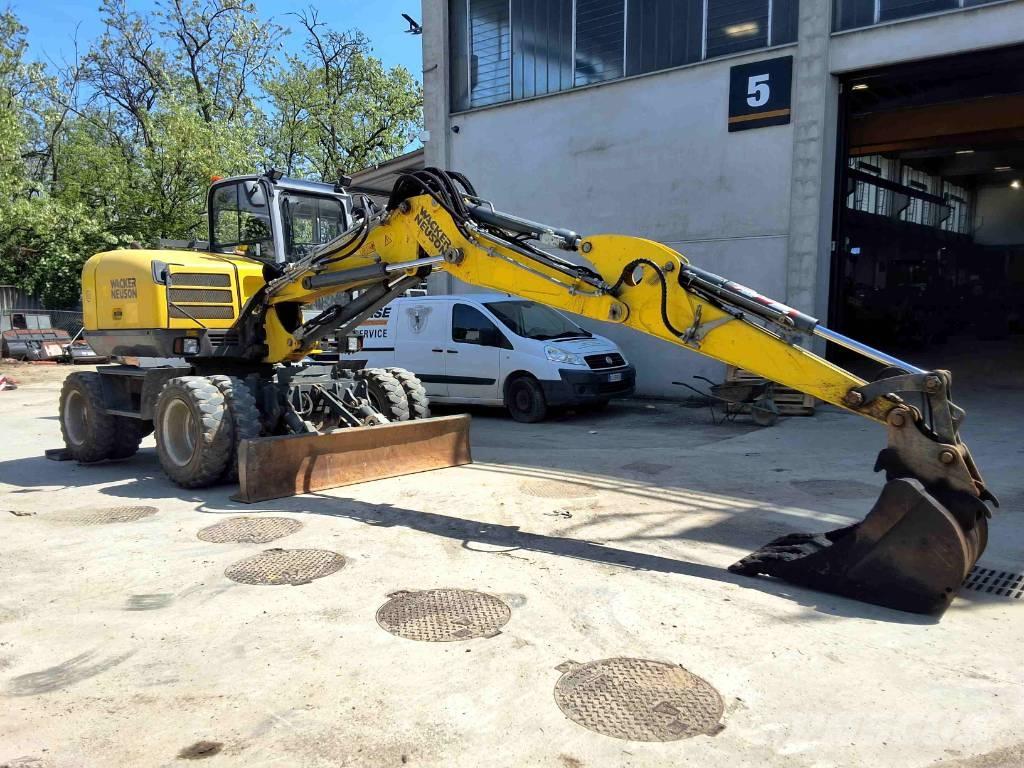 Wacker Neuson EW 100 Колесни екскаватори