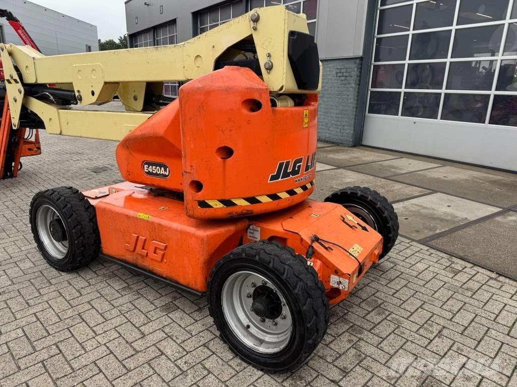 JLG E 450 AJ Съчленени стрелови подемници