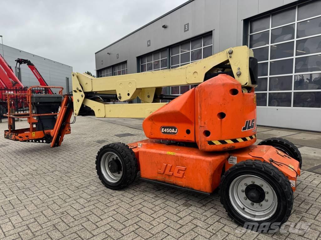 JLG E 450 AJ Съчленени стрелови подемници